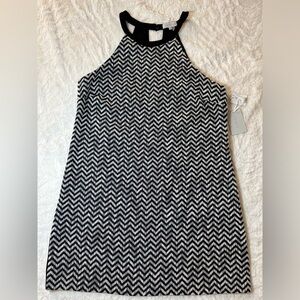 Black and white short dress. Size Large.
